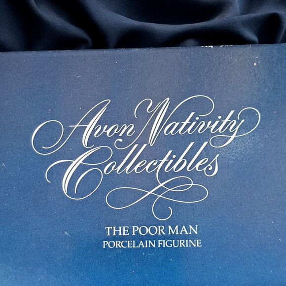 Avon Nativity Collectibles THE POOR MAN White Porcelain Bisque Figurine 1990 - Picture 12 of 14